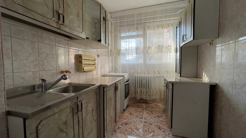 Obor, Mihai Bravu, langa metrou Iancului,